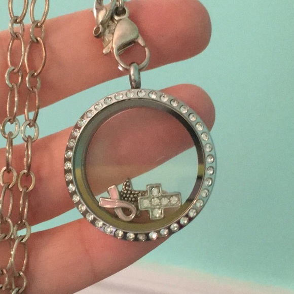 Jewelry - Origami Owl Necklace